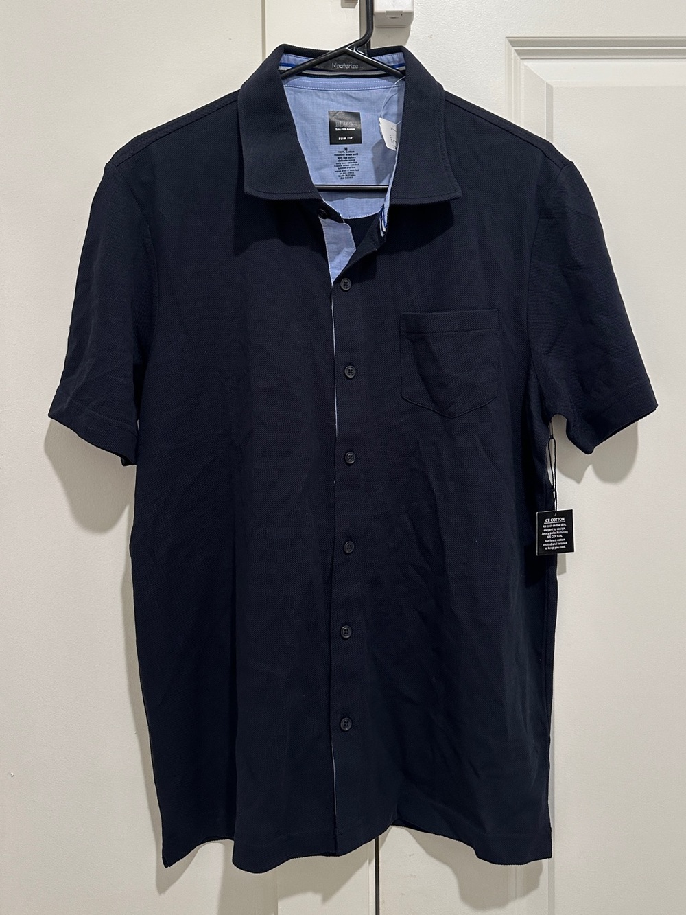 Men's Navy Short-Sleeve Button-Up Shirt - Collared Casual